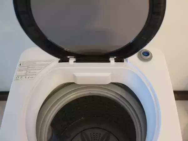 洗濯後はふたを閉める？開ける？　正解に「勘違いしてた」「気を付ける」