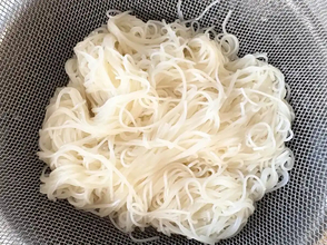 そうめんの『温かい食べ方』に夫と息子から大好評　オリーブオイルで炒めて？
