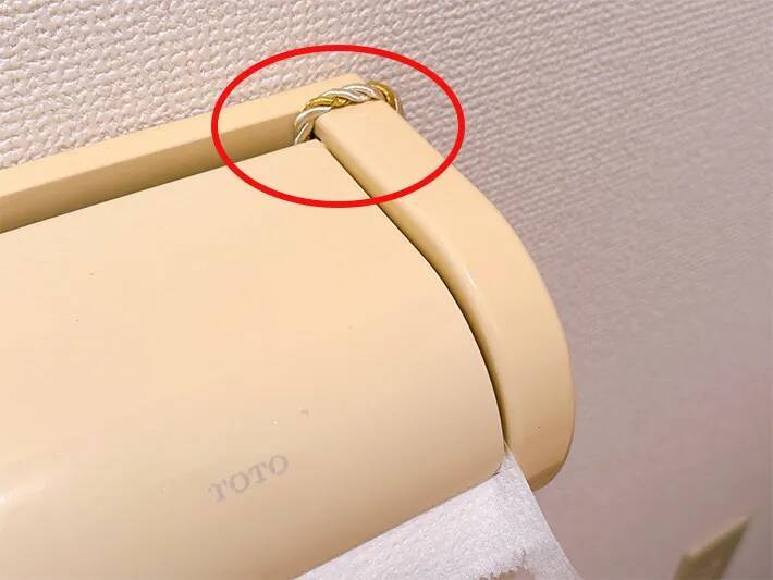 0円で完成！　家にある『余った紐』でトイレットペーパーホルダーを2連化する裏技