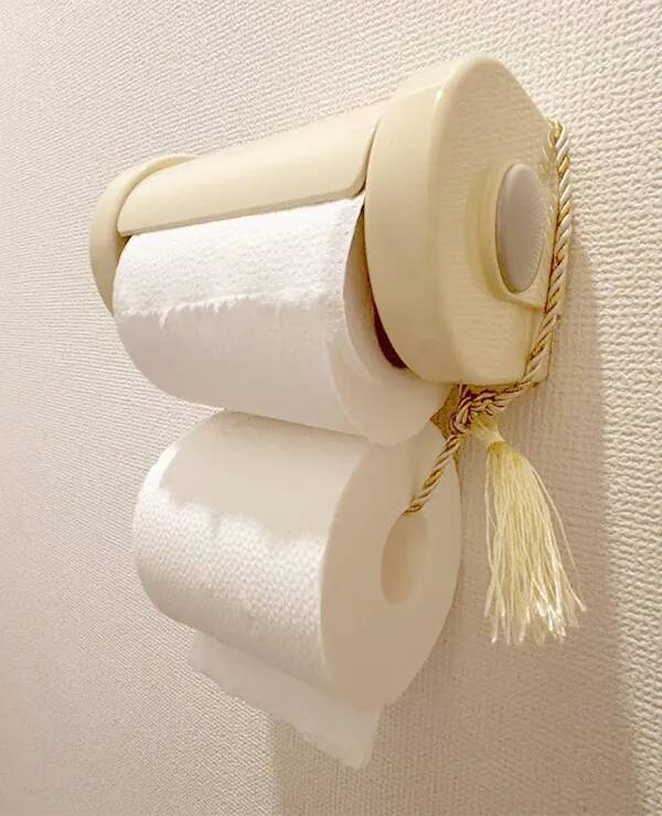0円で完成！　家にある『余った紐』でトイレットペーパーホルダーを2連化する裏技