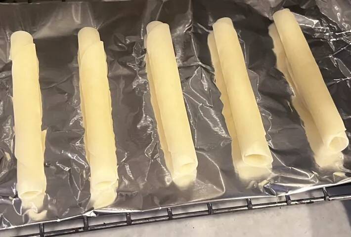 トースターでOK！　余った餃子の皮で作る『お手軽おやつ』が優秀すぎる【簡単レシピ】