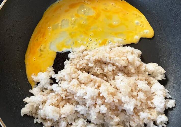 チャーハンに『大さじ2杯』入れてみて　「油がいらない」「味つけの失敗がない」