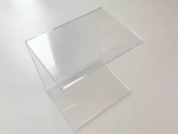 「100均で買った『コの字型スタンド』　思わぬ活用法に「その手があったか」【簡単DIY】」の画像