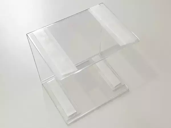 「100均で買った『コの字型スタンド』　思わぬ活用法に「その手があったか」【簡単DIY】」の画像