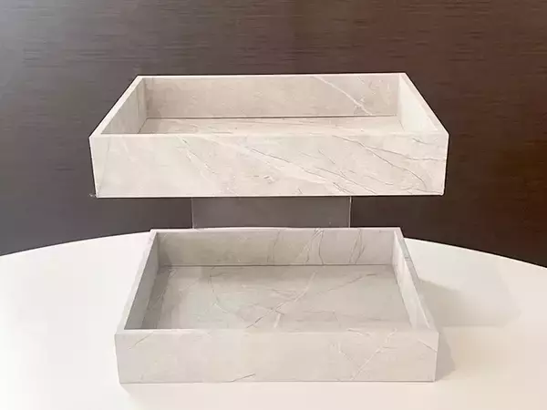 「100均で買った『コの字型スタンド』　思わぬ活用法に「その手があったか」【簡単DIY】」の画像