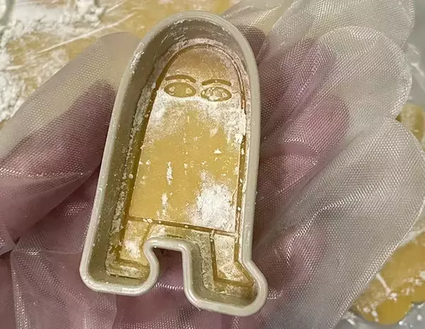 「セリアで『古代エジプト文明』を発見？　ユニークなデザインに「不思議な気持ち」「目が合う…」」の画像