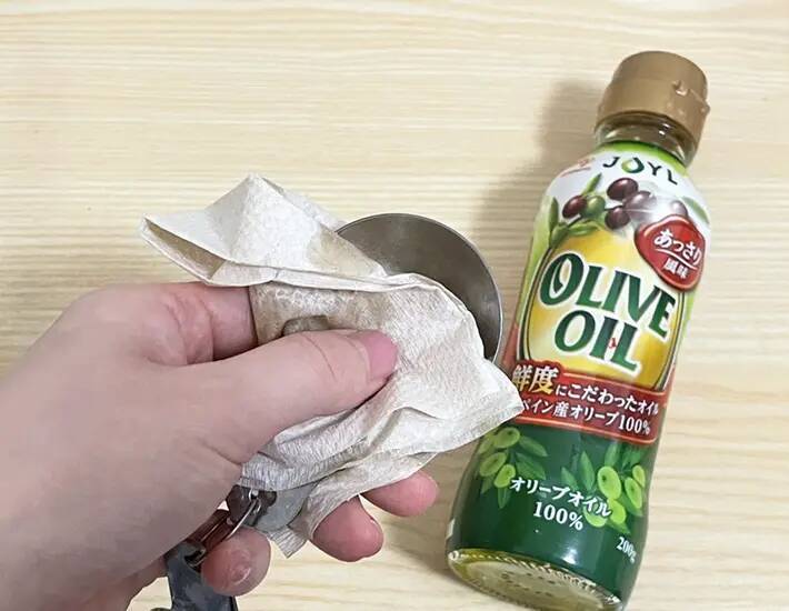 計量スプーンにハチミツがつかない　使い分けると便利な2つの裏ワザ