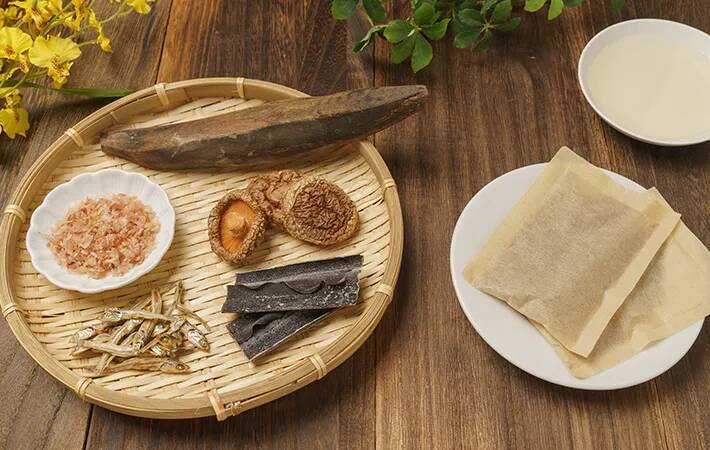 顆粒だしとだしパック、味噌汁に向くのはどっち？　おすすめの使い分けは