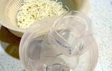 「そうめんを一口サイズに丸めて…ダイソーの『水筒用氷棒』の意外な使い方」の画像6