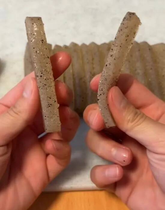 煮物に飽きたら凍らせて！　こんにゃくの新しい食べ方に「その発想はなかった」