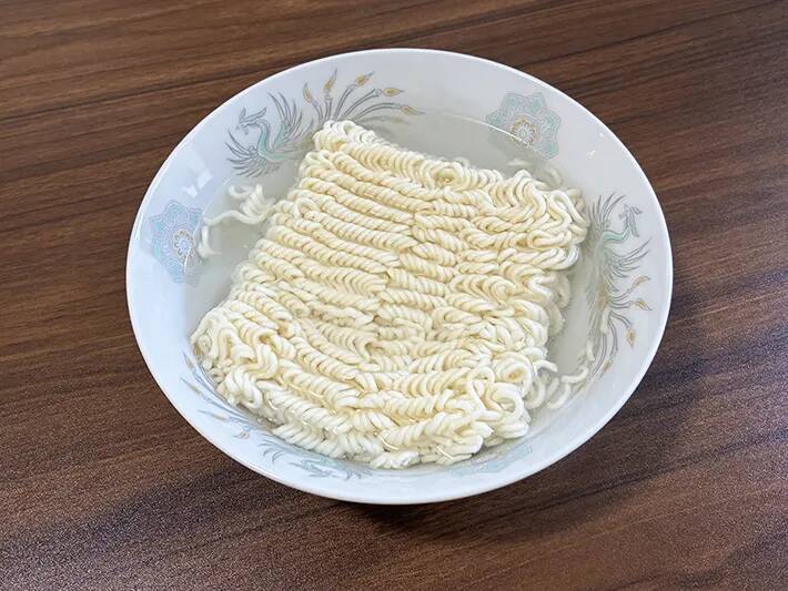 袋麺を水だけで『30分調理』　災害時に役立つ便利な方法が、タメになる