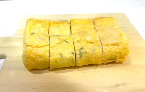 「卵液と一緒に混ぜたのは？　材料5つで作る“簡単”おかず【レシピ】」の画像