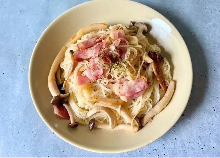 そうめんを『バター』で炒めてみると？「味の決め手は小さじ1杯」