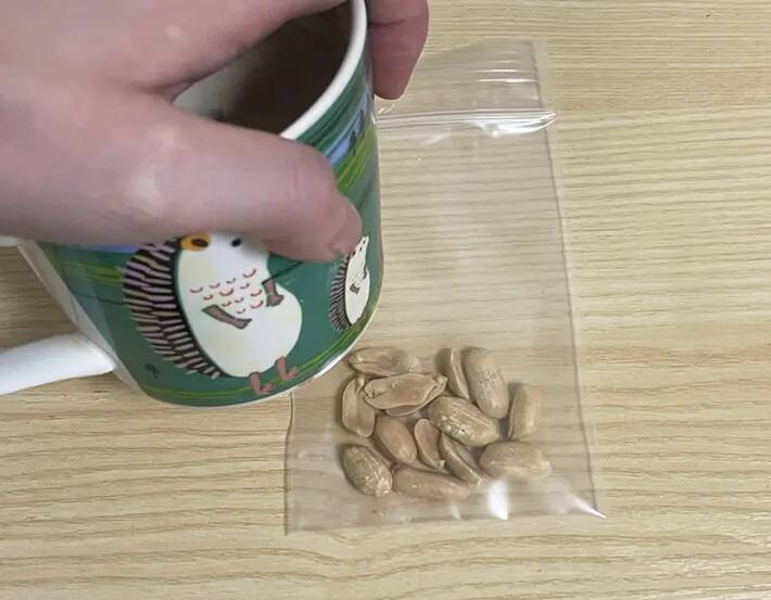 めんつゆ×薬味に飽きたら　砕いた『ピーナッツ』で「ネバカリ食感」「香ばしい」