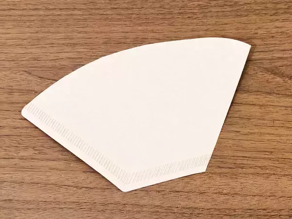 コーヒーフィルターでおにぎりを包む？　2時間後に比べてみると…