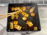 「「こんなにおいしかったのか！」　ブロッコリーの茎をまな板に立ててカット？　玉子焼きに入れると…」の画像1