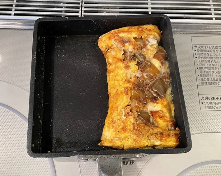 「こんなにおいしかったのか！」　ブロッコリーの茎をまな板に立ててカット？　玉子焼きに入れると…
