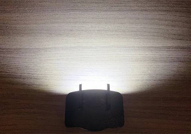 これ330円！？　 両手フリーを実現する“帽子用ライト”が凄すぎる