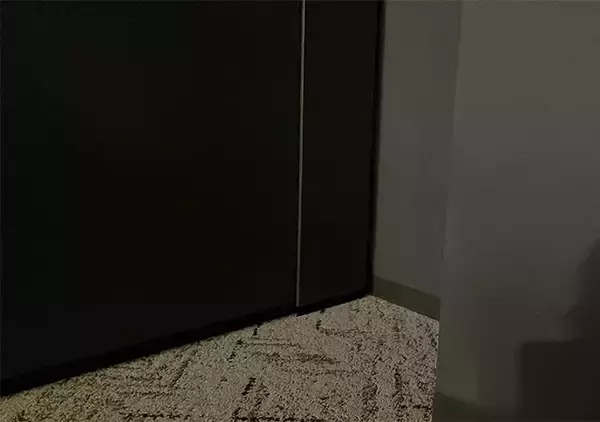 「これ330円！？　 両手フリーを実現する“帽子用ライト”が凄すぎる」の画像