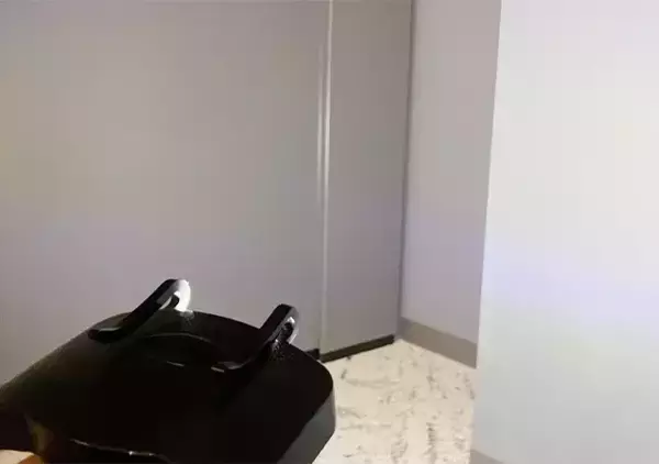 「これ330円！？　 両手フリーを実現する“帽子用ライト”が凄すぎる」の画像