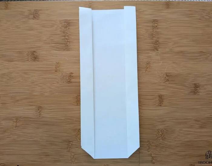 A4用紙を2枚折るだけ！　キッチン収納の裏技に「賢い」「万能すぎた」