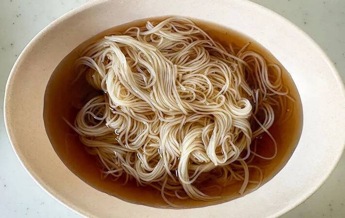 思春期息子から「うん、うまい」と好評！　そうめんに『1枚』のせるだけのひらめきアレンジ