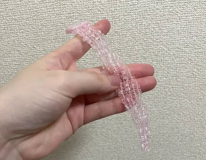 使い古したボディータオルをカットして！　簡単に試せる『掃除術』で「見えないホコリがごっそり！」