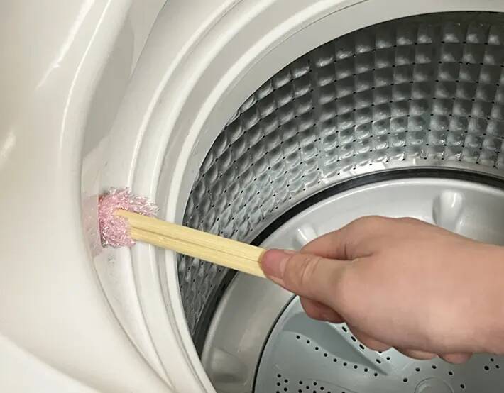 使い古したボディータオルをカットして！　簡単に試せる『掃除術』で「見えないホコリがごっそり！」