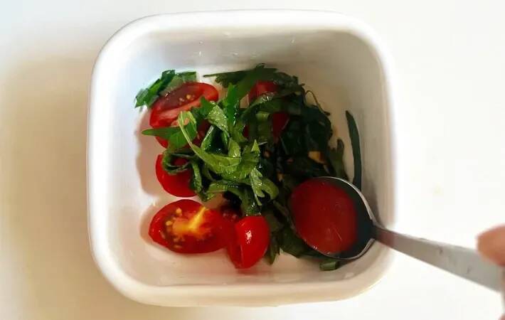 豆腐に『小さじ1杯』かけてみて！　醤油じゃない食べ方に「夫婦でハマった」