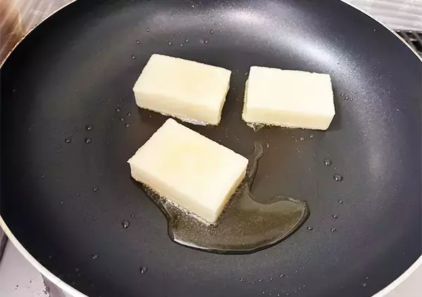 「「速攻でおかわりした！」　余った餅で作る、うっとりするほどおいしい『餅レシピ』がこちら」の画像