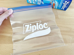 弁当箱、使うのやめた！　『ジッパー袋』の思わぬ活用法で「荷物が減った！」