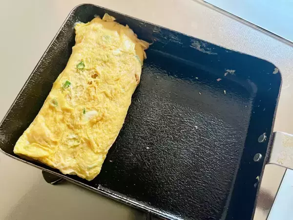 玉子焼きに余っていた『15g』を加えるだけ　食べた夫が「最高のつまみ」