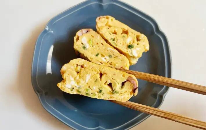 玉子焼きに余っていた『15g』を加えるだけ　食べた夫が「最高のつまみ」