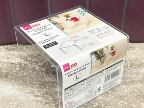 100均の『コの字型スタンド』と木板で？　作ったモノに「こういうの部屋に欲しかった」【簡単DIY】