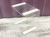 「100均の『コの字型スタンド』と木板で？　作ったモノに「こういうの部屋に欲しかった」【簡単DIY】」の画像3