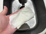 「割り箸×キッチンペーパーで掃除アイテムに！　30秒で試せる裏ワザが「実用的！」」の画像3