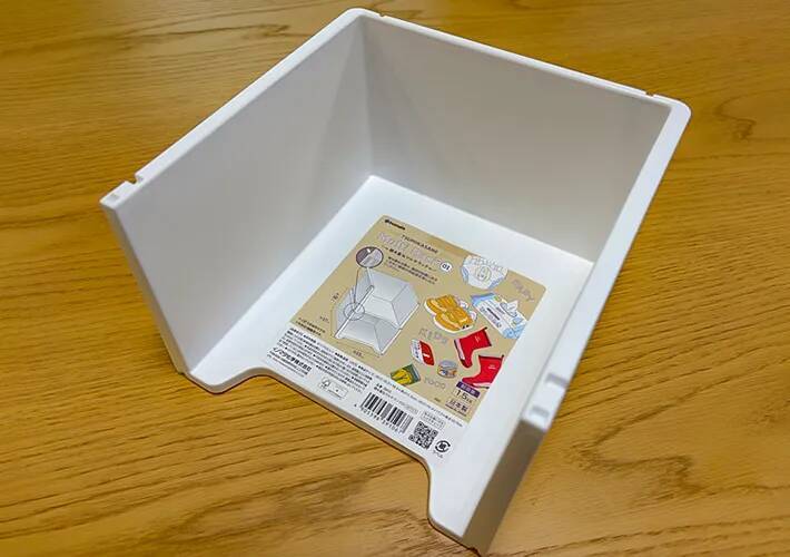 狭い玄関の収納力アップ！　ダイソーが教える『積み重ねできるラック』の活用アイデア【3選】