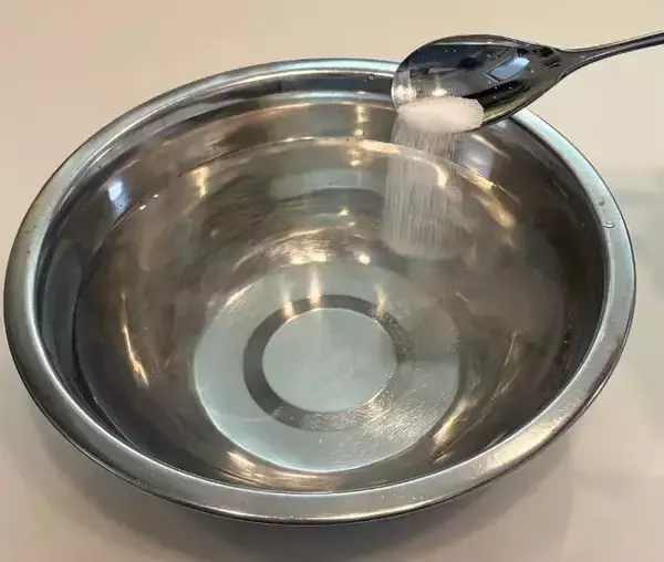 「夫が「今日のナス、いつもと違う」　アク抜きの水に『加えたもの』が？」の画像
