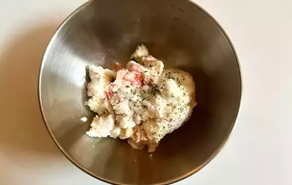 「カニカマと一緒にポリ袋に入れたのは？　調理10分“簡単”おかず【レシピ】」の画像