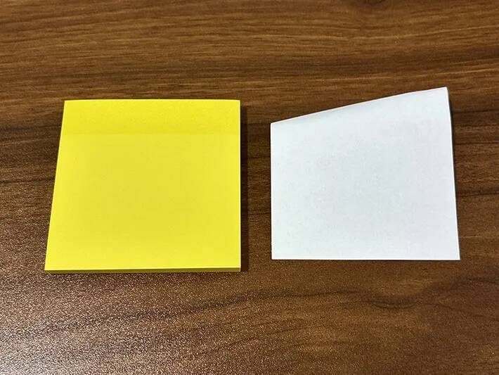 もう付箋が『クルン』とならない！　仕事や勉強のイライラが解決する簡単テク【2選】
