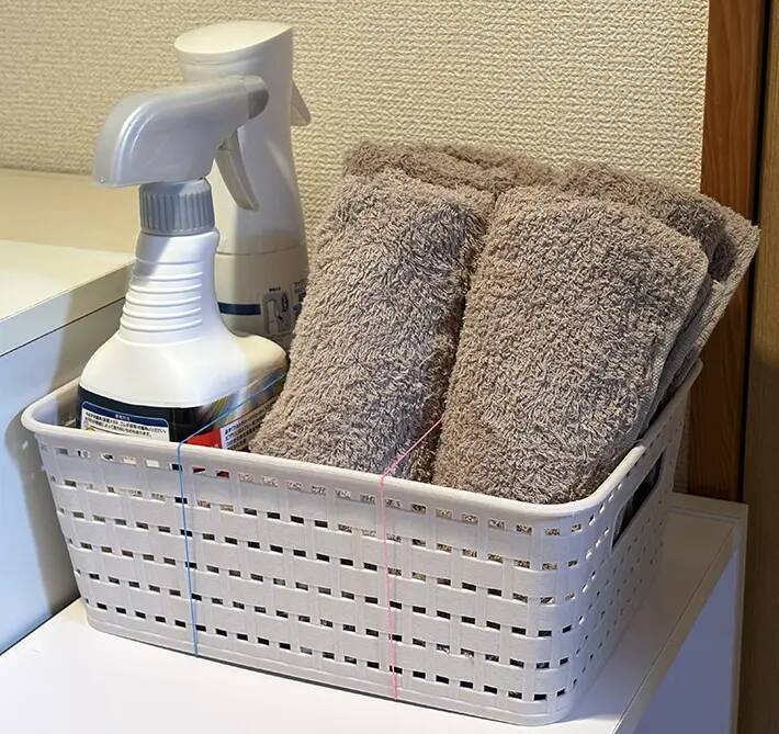 バスケットに輪ゴムを掛けると？　すぐに試せる収納術が、こちら