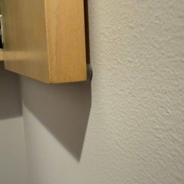 クッションゴムを貼るだけで？　暮らしの６つの悩みに「助かった」「地味に最強」