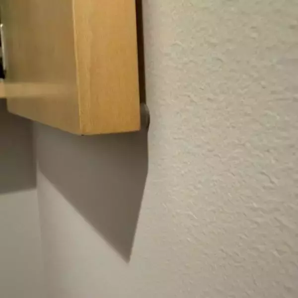 「クッションゴムを貼るだけで？　暮らしの６つの悩みに「助かった」「地味に最強」」の画像