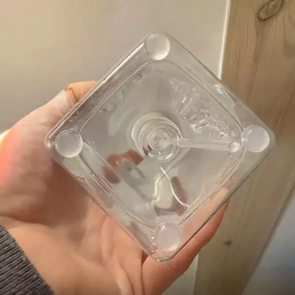 「クッションゴムを貼るだけで？　暮らしの６つの悩みに「助かった」「地味に最強」」の画像