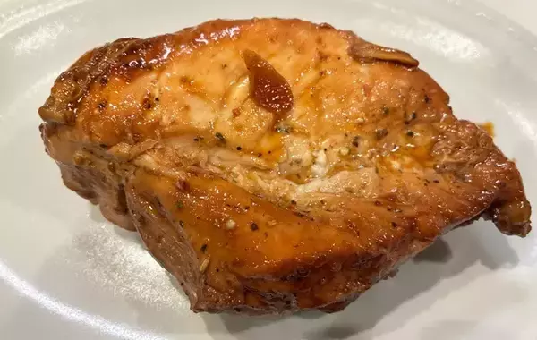 「スーパーの安いむね肉　絶品にする方法に「ご飯がどんどん進む！」【作り置きおかず】」の画像