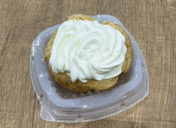 シュークリームの中身は『生クリーム』ではなく？　レモンが香る味に「食べやすい」「驚いた」