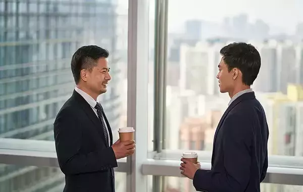 「『お疲れさま』って英語でなんと言う？　使いこなせたら『しごでき』な言葉」の画像