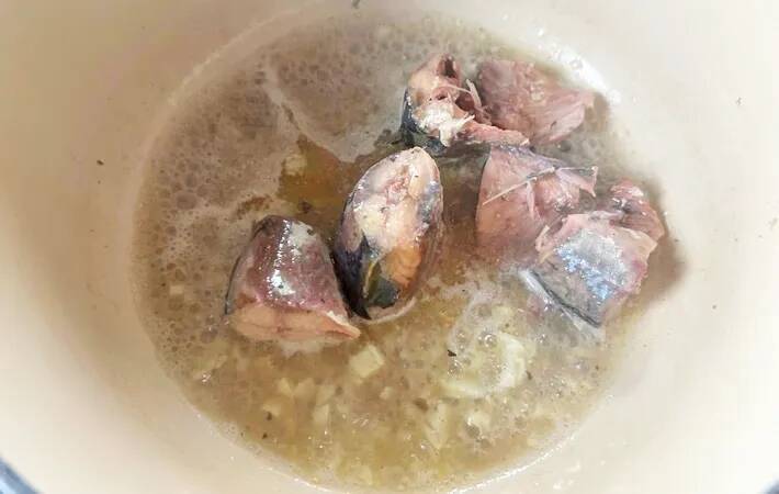 サバ缶とブロッコリーを蒸すと…？　できた一品に「子供がパクパク」「本格的」【缶詰レシピ】