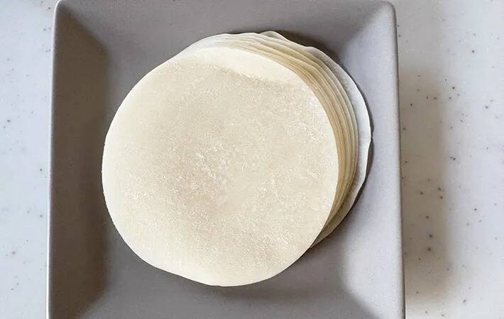 「ポテトチップスよりおいしい」と子供に大好評　5分で作る『餃子の皮チップス』