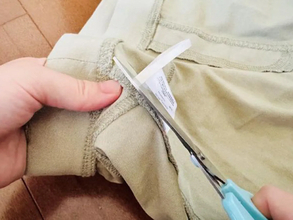 『服の裏についているヒモ』ってどんな役割？切ってもいいの？　アパレル社長が解説！